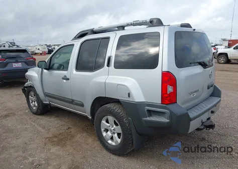 2013 Nissan Xterra S из США, поврежденный, VIN 5N1AN0NW4DN813977